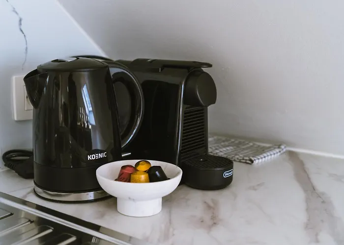 Cozy 1br & Living Apartment, Just 15 Minutes To Downtown *