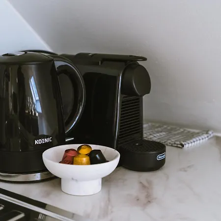 Cozy 1br & Living Apartment, Just 15 Minutes To Downtown *